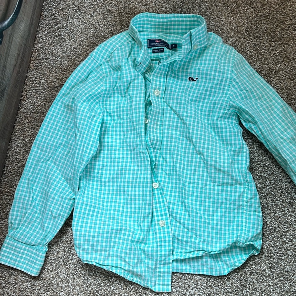 Vineyard Vines Boys Button Down Whale Shirt size 6